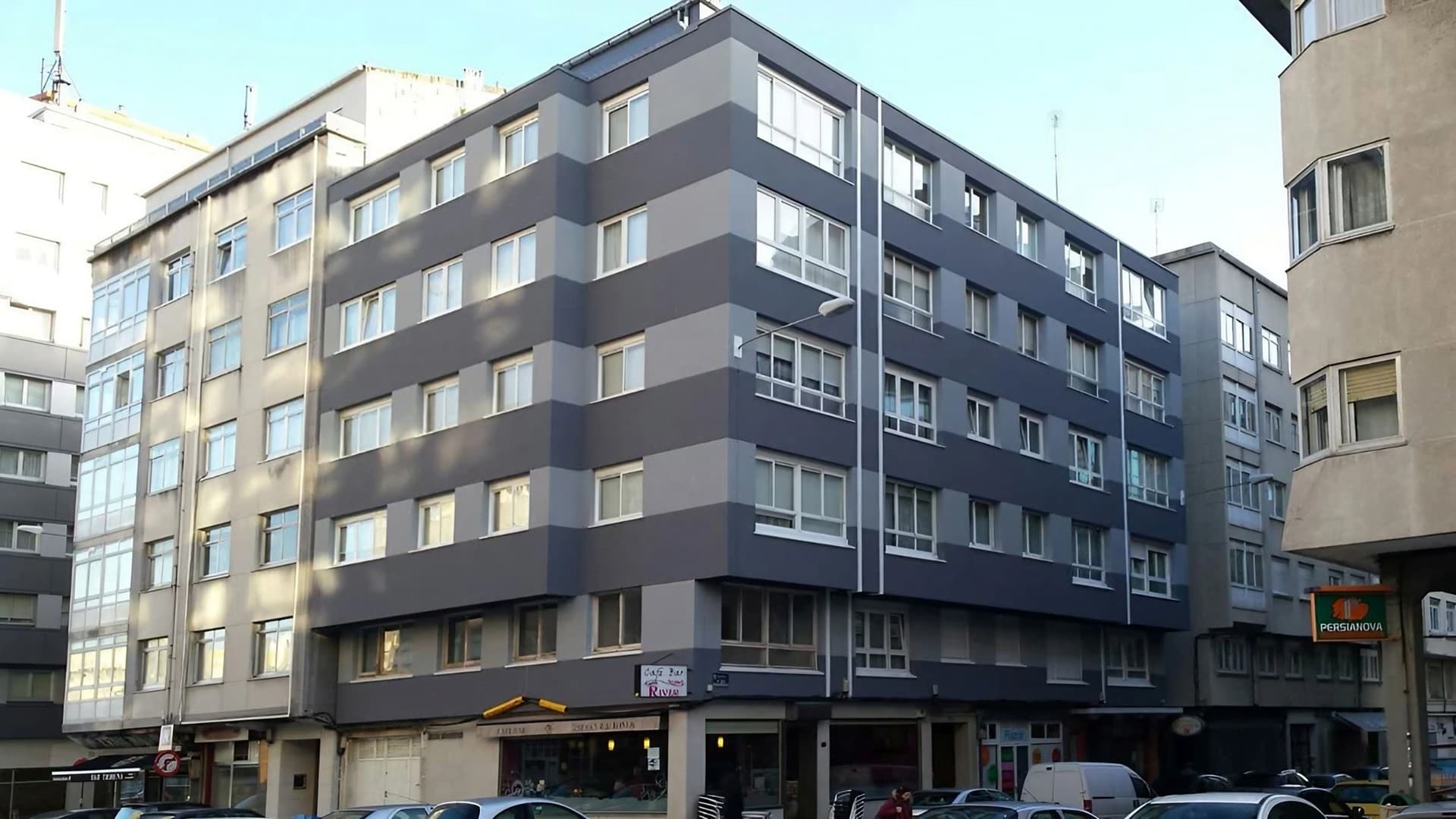 Llamar a una empresa de rehabilitación de fachadas en A Coruña