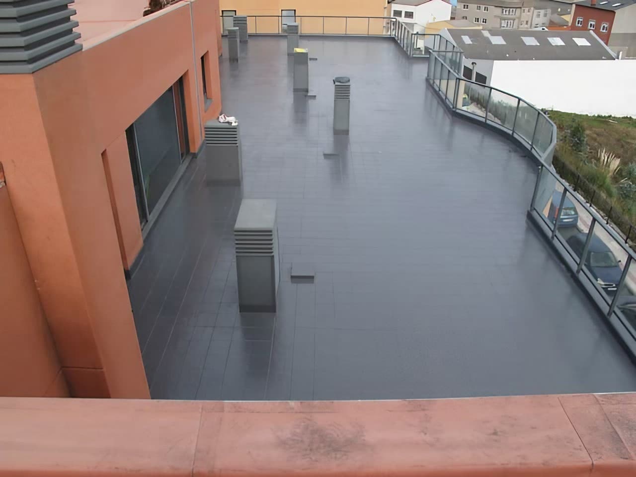 Contactar con una empresa de rehabilitación de terrazas en A Coruña