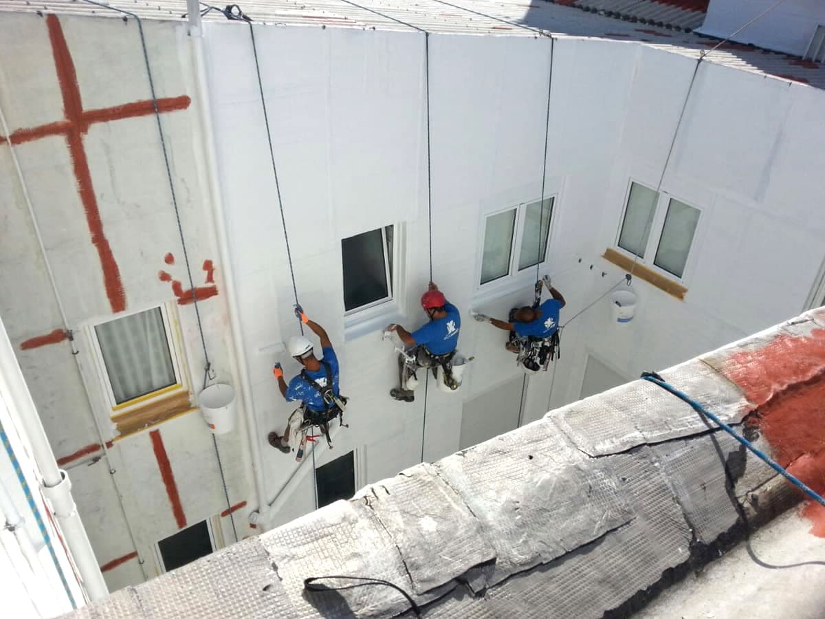 Contactar con una empresa de trabajos verticales en A Coruña